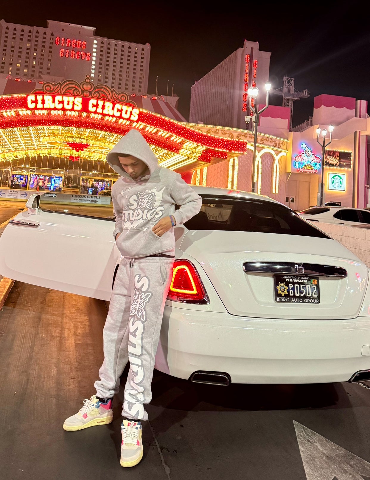 SB HOODIE