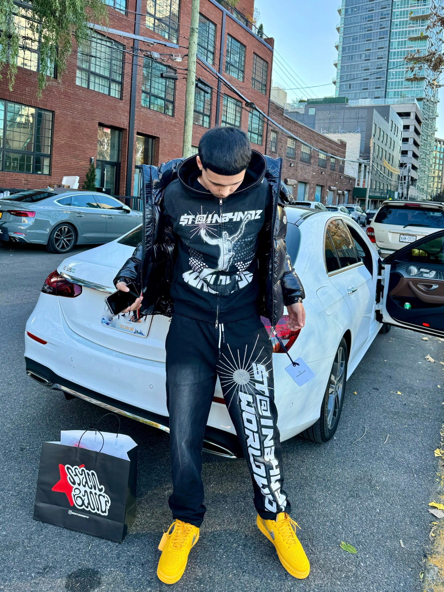 SB WORLDWIDE HOODIE
