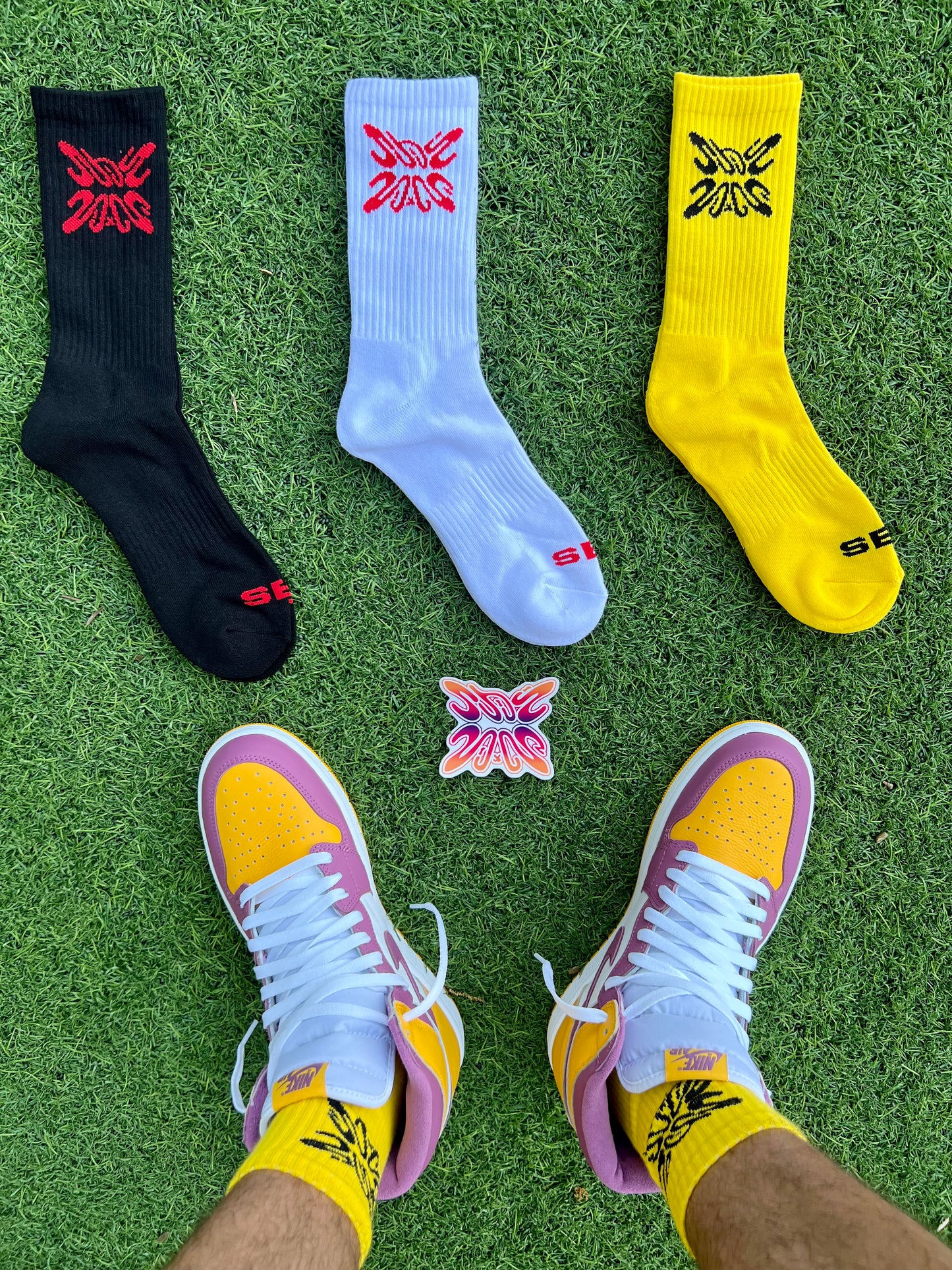 SB CREW SOCKS (3 PACK)