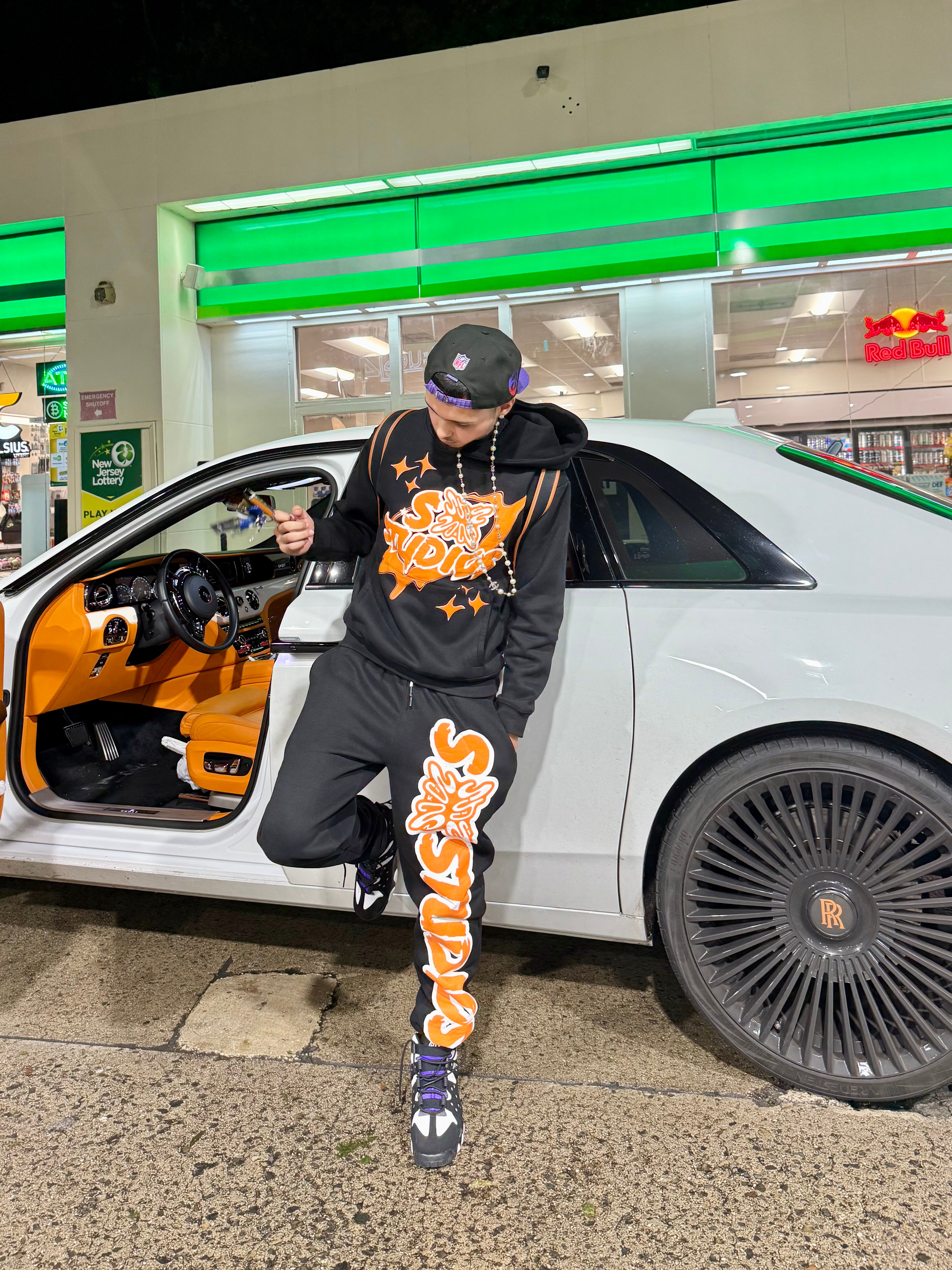 SB HOODIE – STAINBANDZSTUDIOS