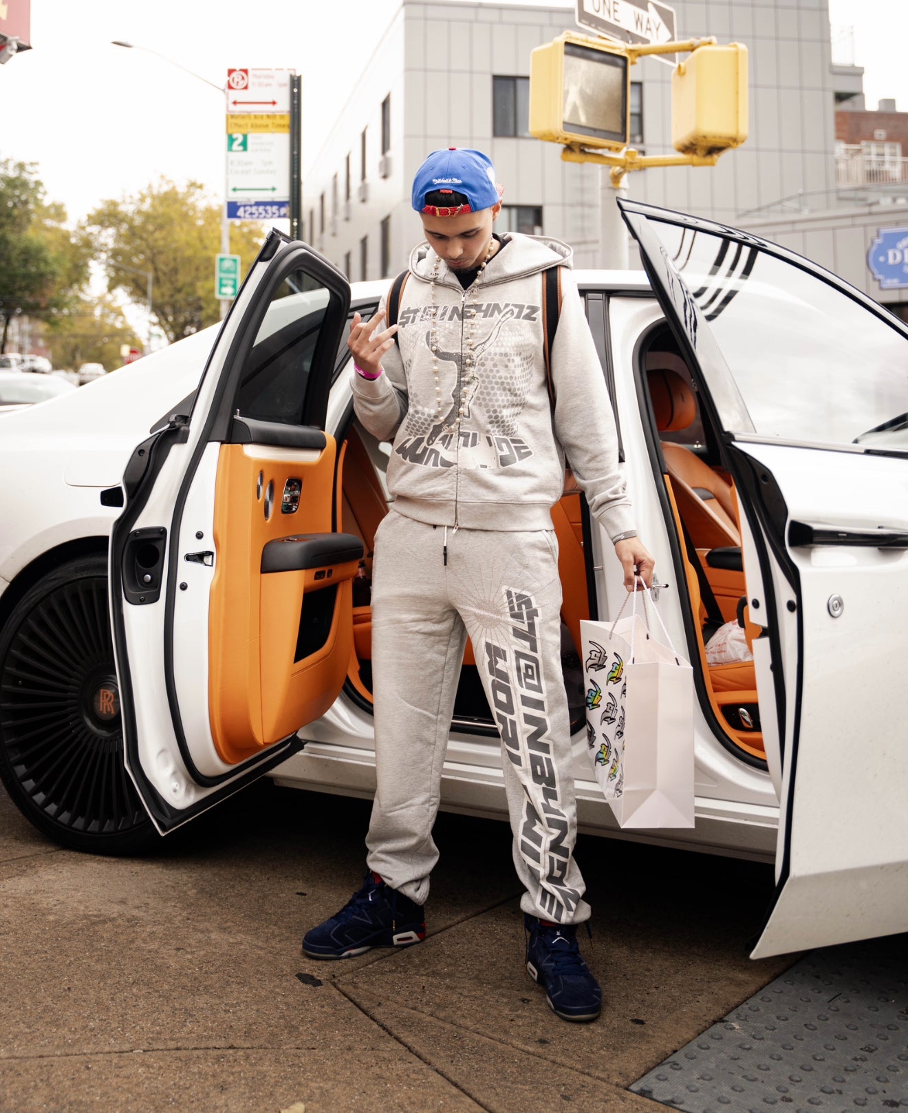 SB WORLDWIDE SWEATPANTS