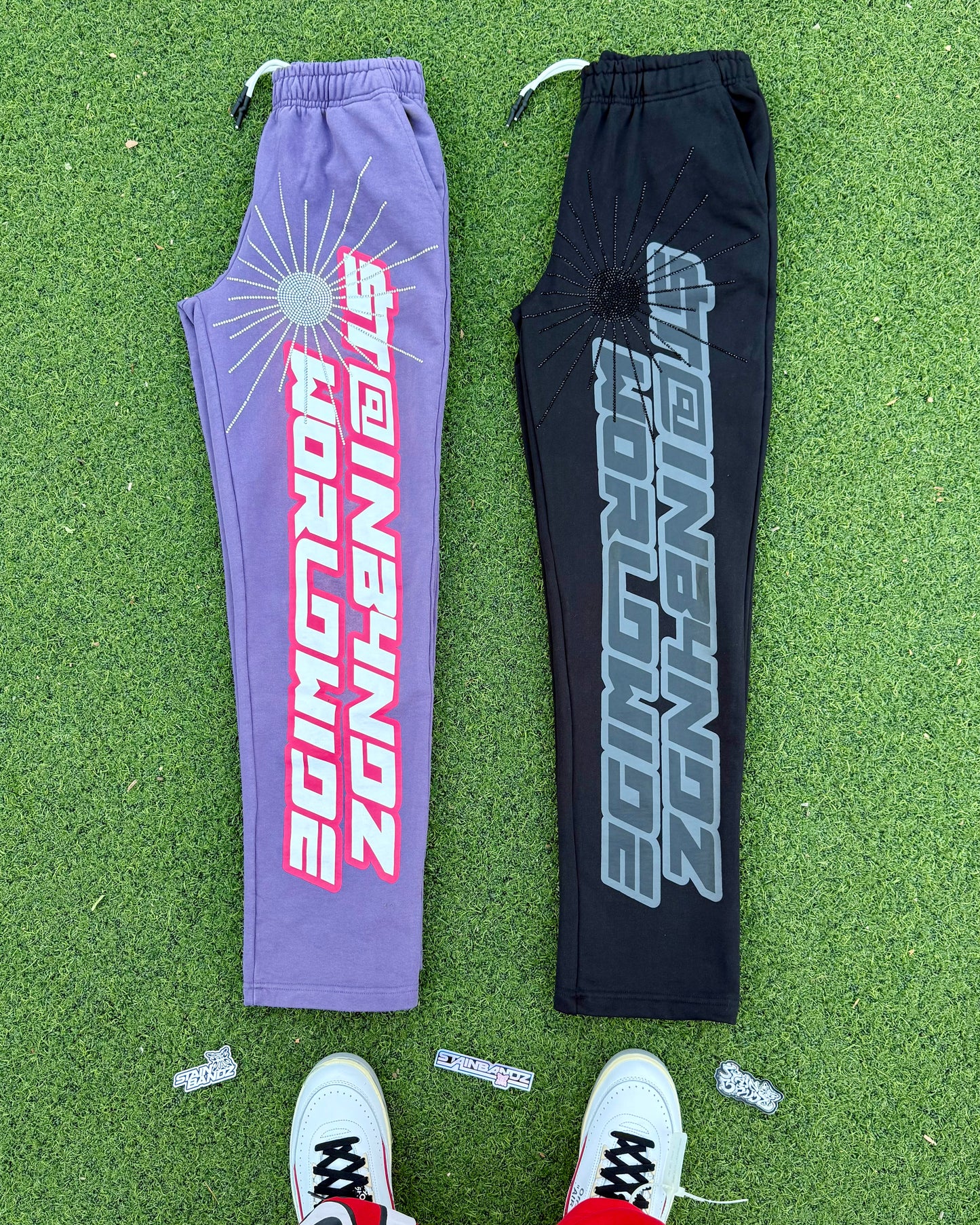 SB WORLDWIDE SWEATPANTS