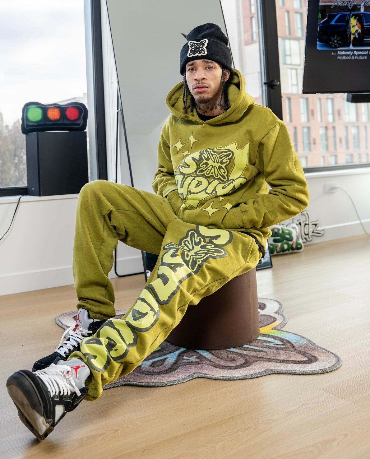 SB HOODIE – STAINBANDZSTUDIOS
