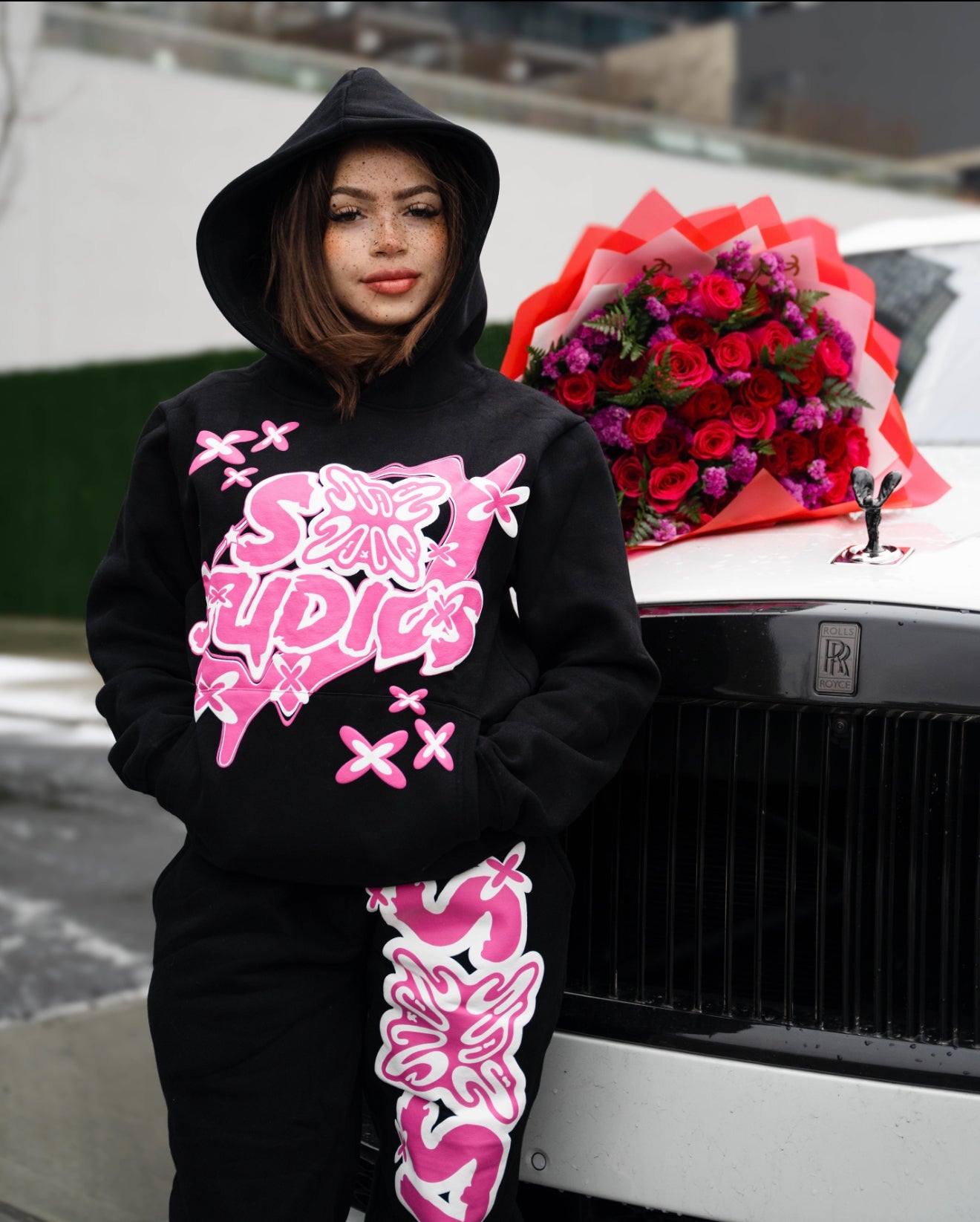 ꙳★*゜sa୨୧꙳★*゜ SB VALENTINES HOODIE – STAINBANDZSTUDIOS
