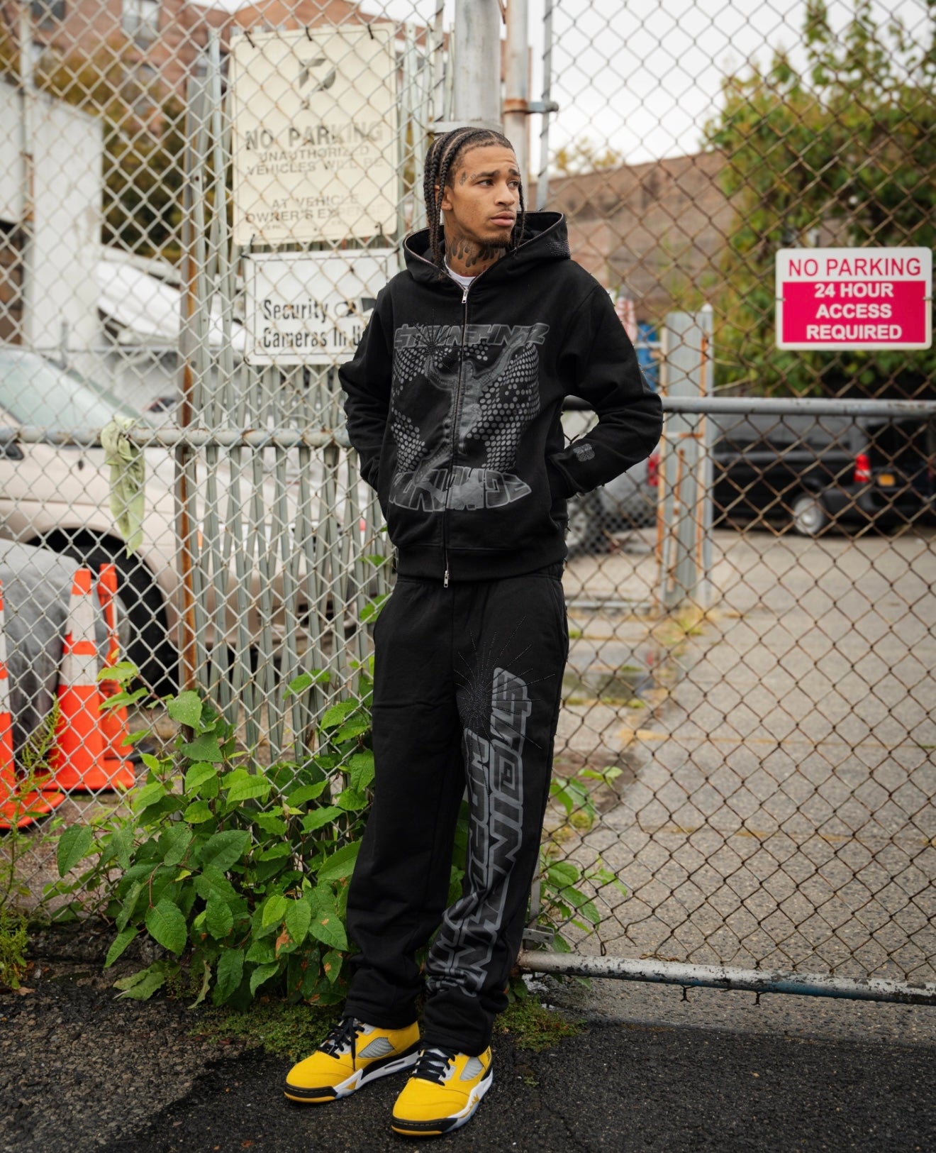 SB WORLDWIDE SWEATPANTS