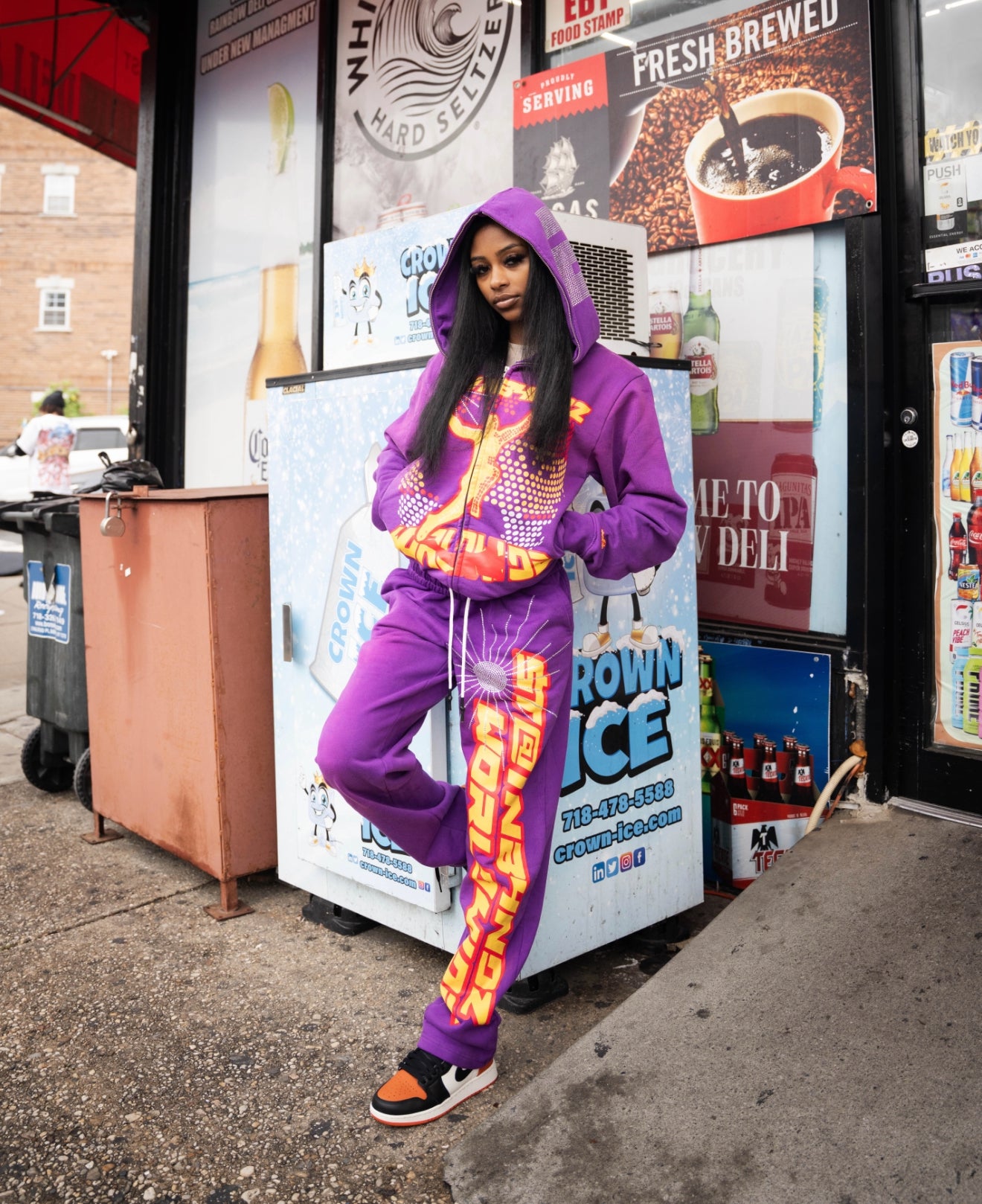 SB WORLDWIDE SWEATPANTS