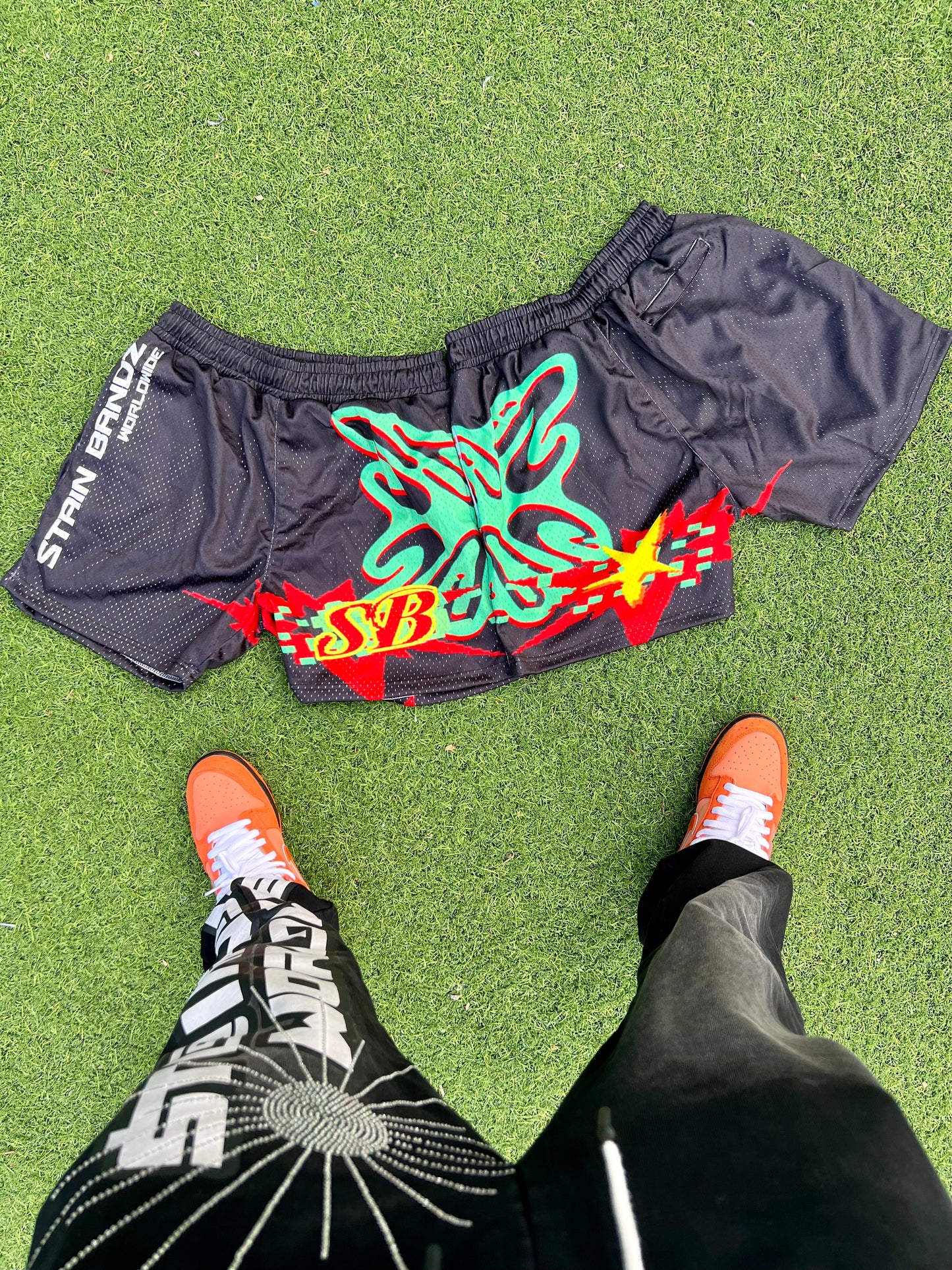 SB WORLDWIDE SHORTS